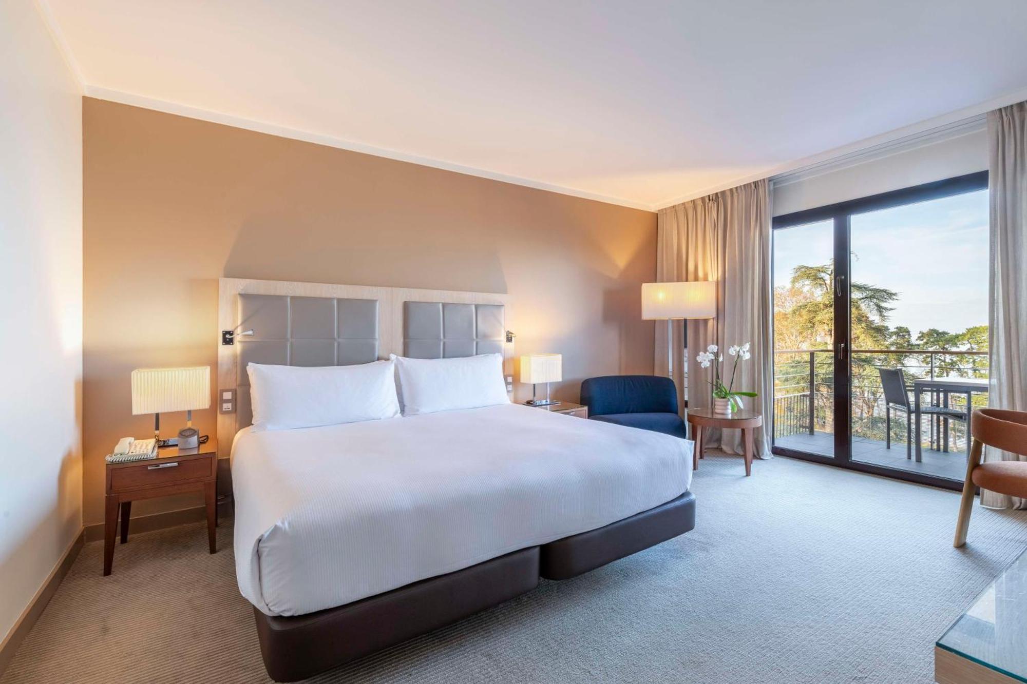 Hilton Evian Les Bains Hotell Exteriör bild