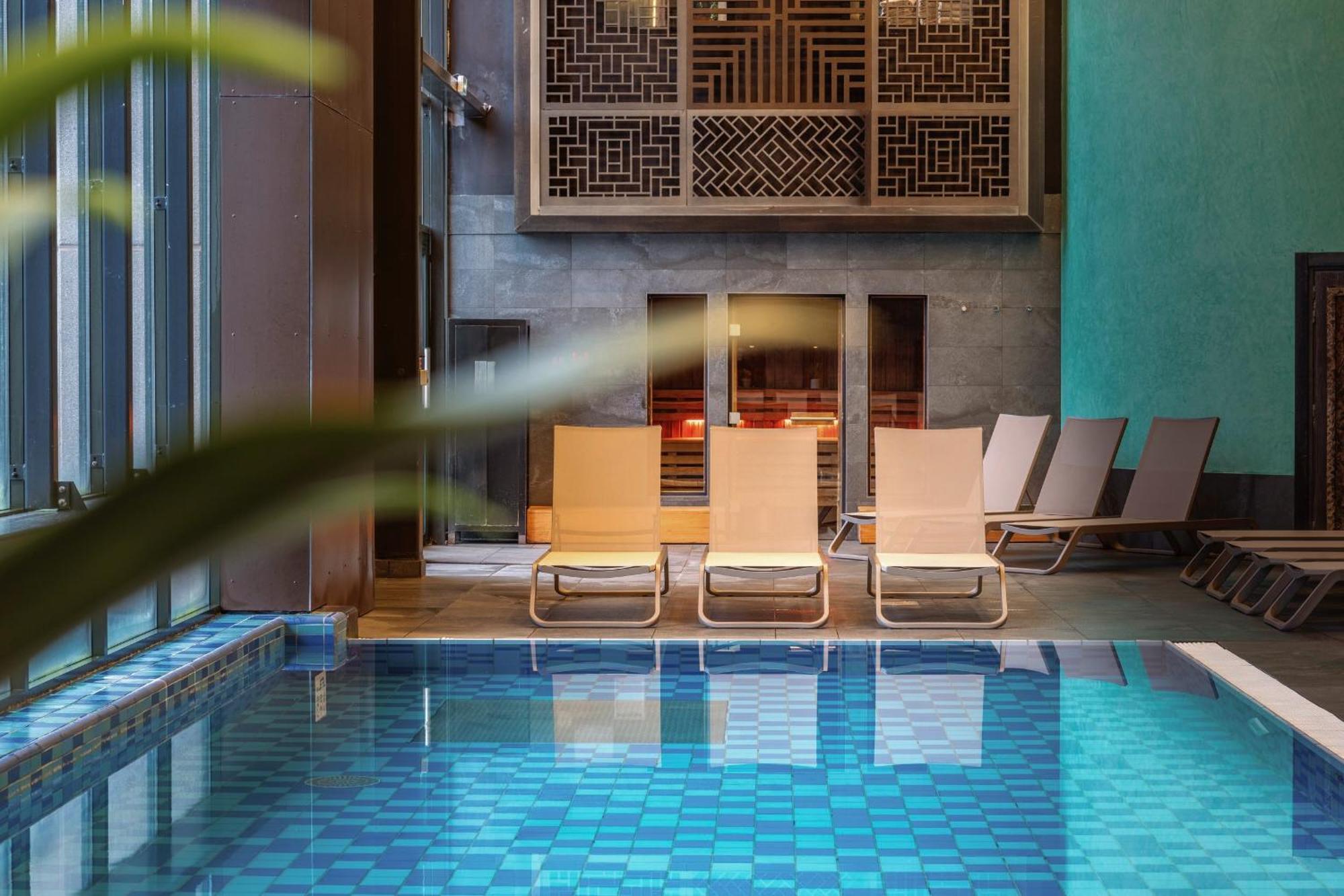 Hilton Evian Les Bains Hotell Exteriör bild